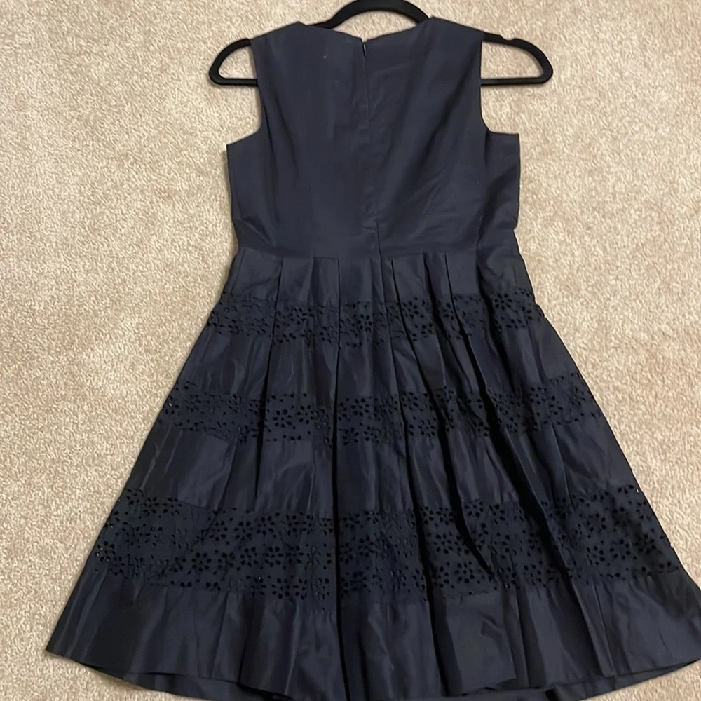 Ann Taylor Little Black Dress. Fitting: Fit & Flare; Size 0 Petite - Picture 2 of 4